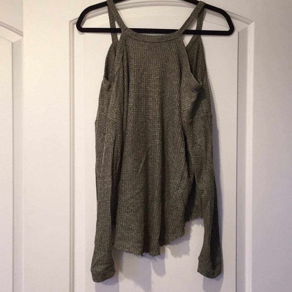Green Sweater - Picture 2 of 2